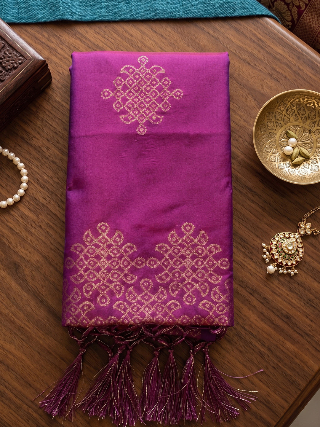 Sutriti Magenta Soft Silk Saree for Women with Red Blouse Wedding Party Wear