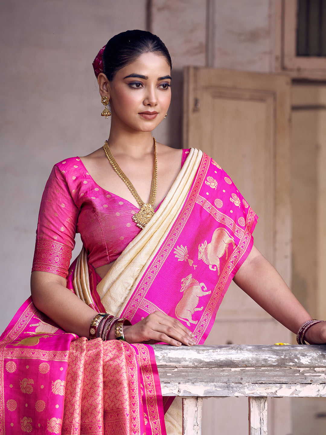 Sutriti Cream Soft Silk Saree with Rani Pink Border - Festive Wedding PSofty Ethnic Saree for Women
