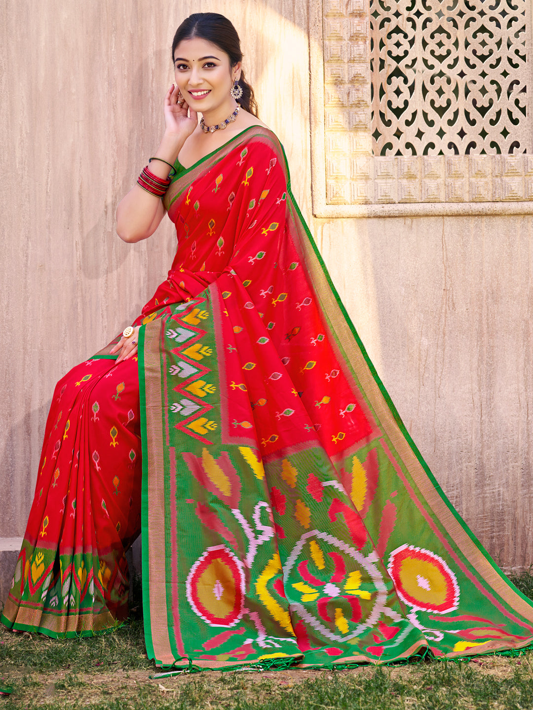 Sutriti Red Pochampalli Silk Saree | Elegant Traditional Wedding & Festive Wear Saree
