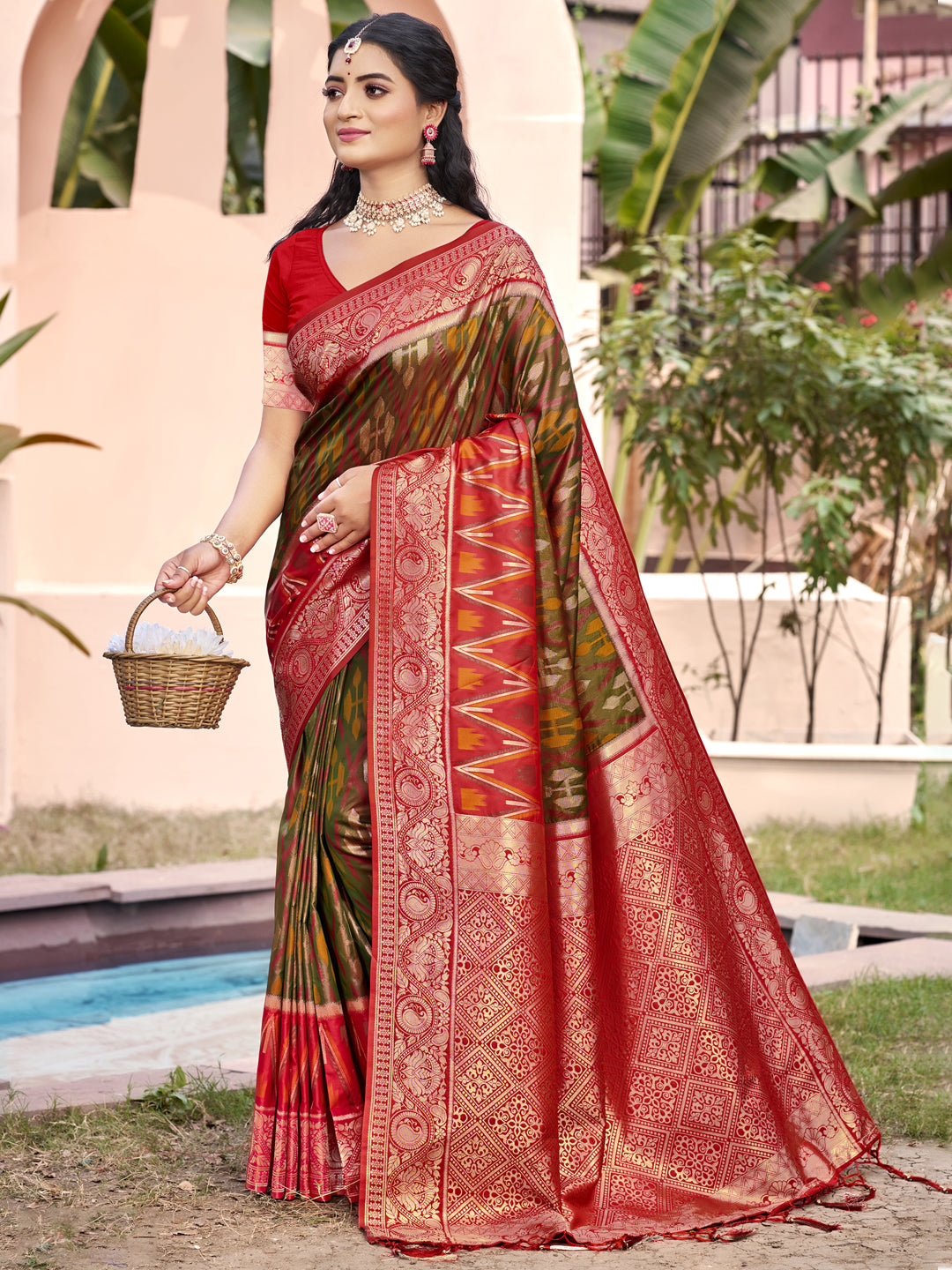 Sutriti Mhendi Green Pochampalli Silk Saree | Elegant Traditional Wedding & Festive Wear Saree