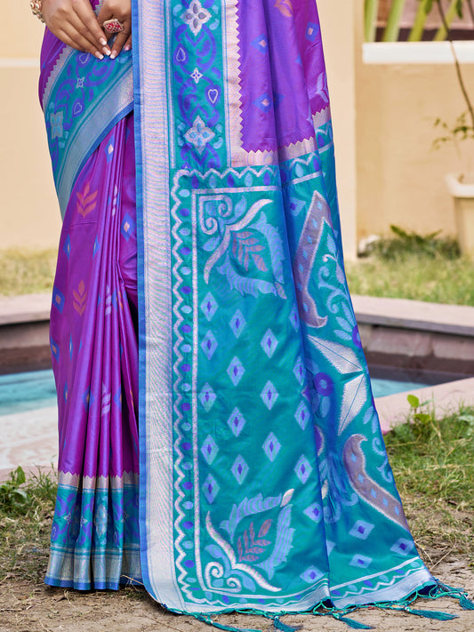 Purple woven saree for women with teal contrast border and designer pallu