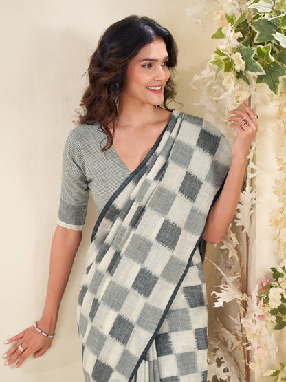 Sutriti Women Sage Green & Grey Checked Linen Saree with Floral Pallu