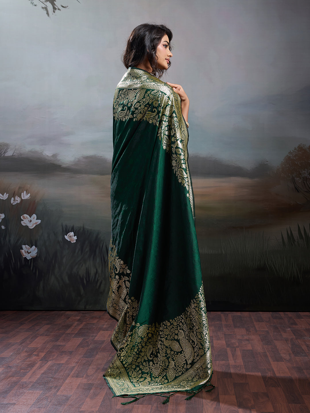Sutriti Women's Dark Green Banarasi Silk Saree for Festive & Wedding Wear