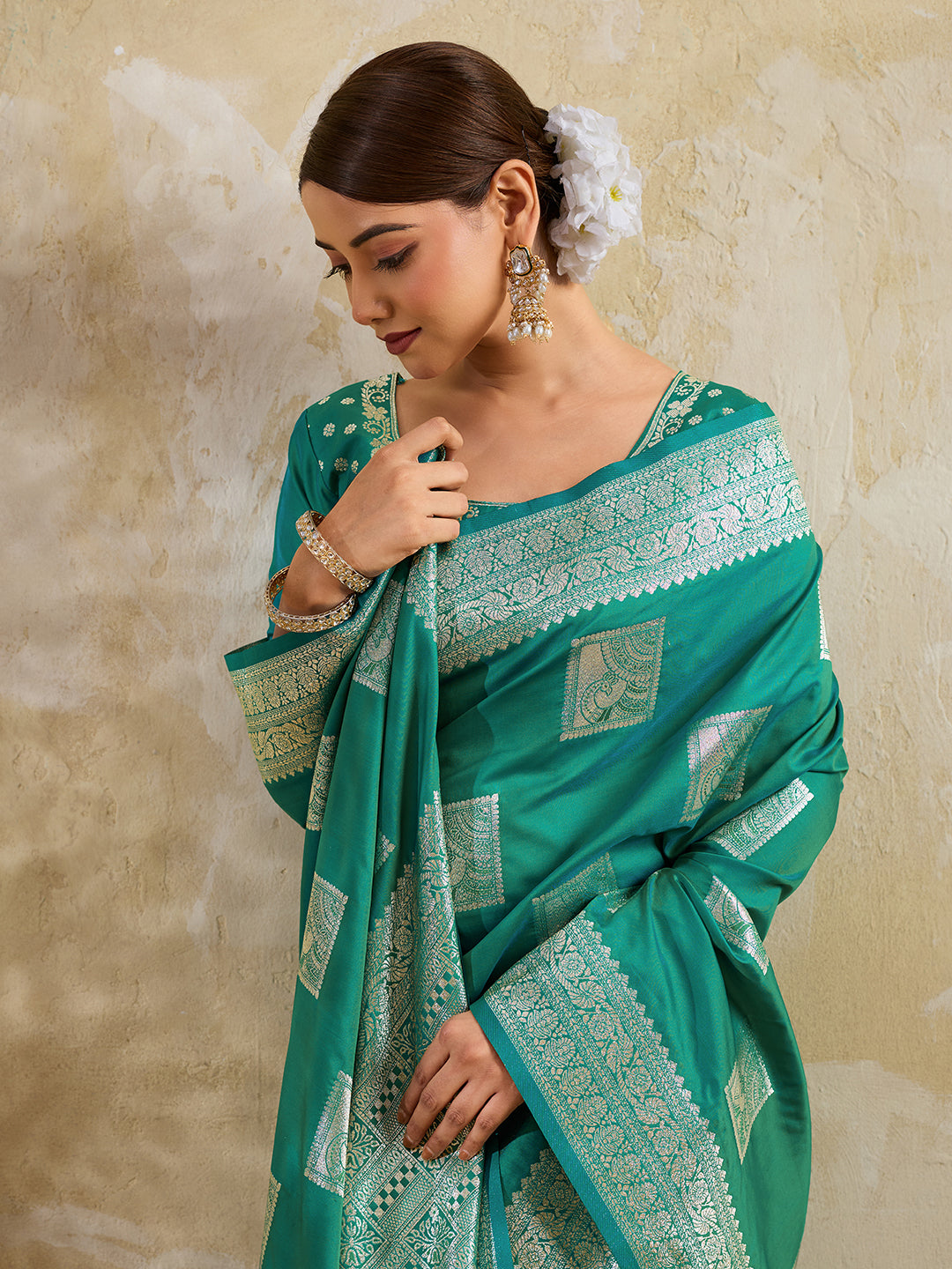 Sutriti Teal Banarasi Soft Silk Saree for Women Festive Wedding PSofty Wear Ethnic Saree