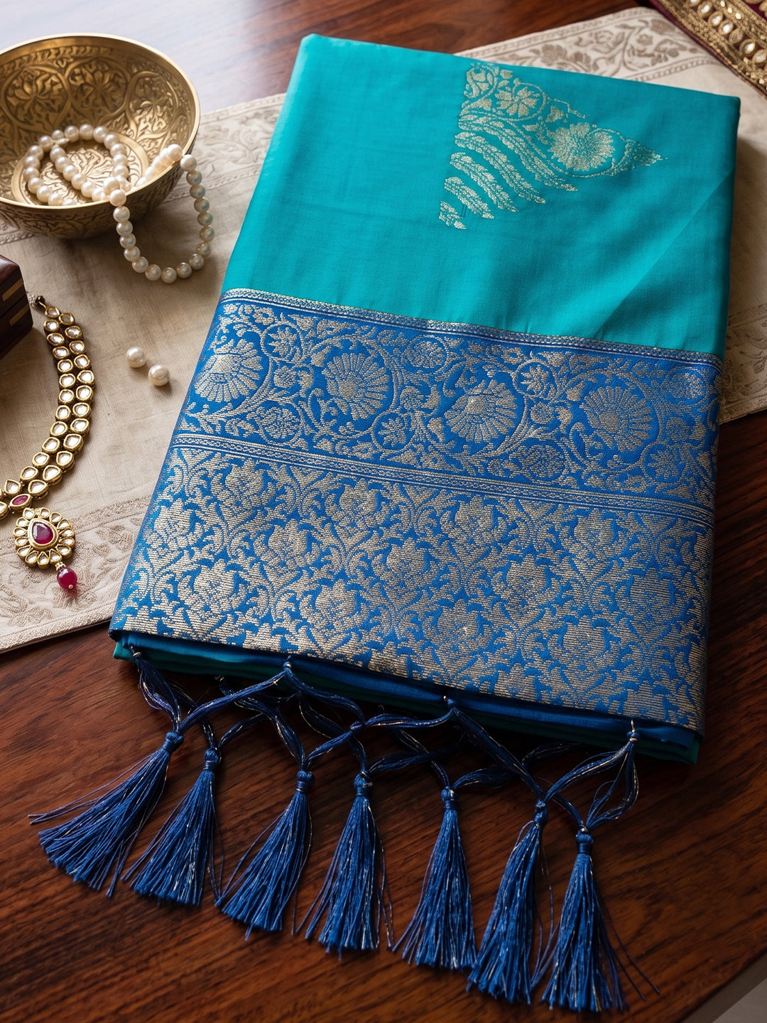 Sutriti Sky Blue Soft Silk Saree | Navy Contrast Border Traditional Wear For Women
